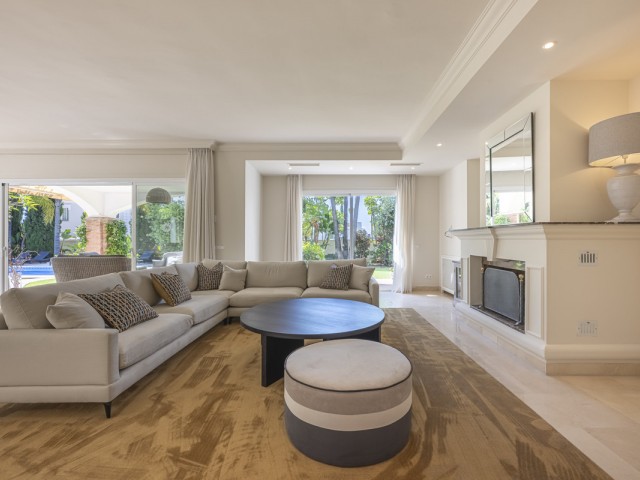 5 Soveroms Villa i Benahavís