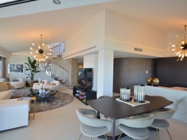 4 Bedrooms Apartment in Benalmadena Costa