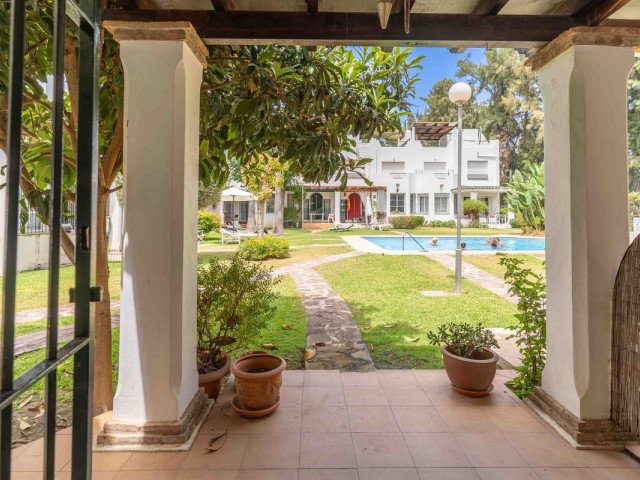 Townhouse Nueva Andalucía - R5211721