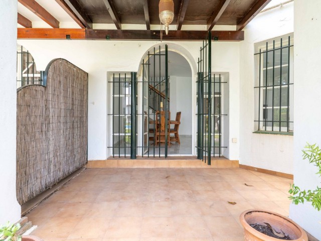 3 Schlafzimmer Reihenhaus in Nueva Andalucía