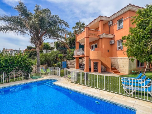 Villa, Cerros del Aguila, R4317397