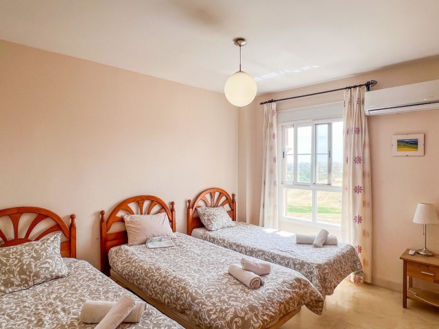 4 Soveroms Villa i Cerros del Aguila