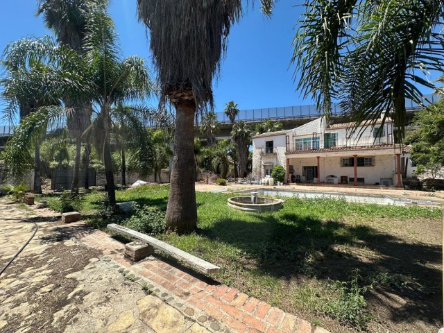 7 Sovrums Villa i Nueva Andalucía