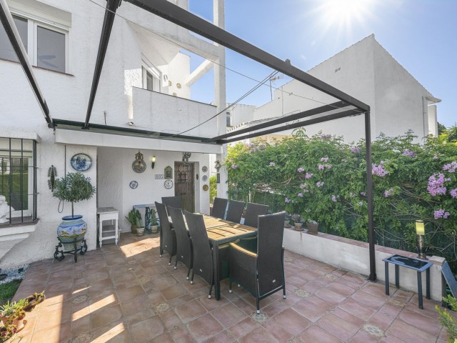 Villa con 3 Dormitorios  en Manilva