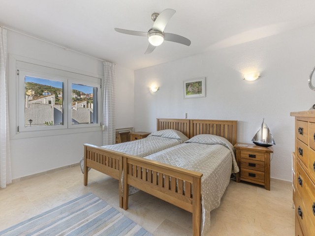 Villa con 3 Dormitorios  en Manilva