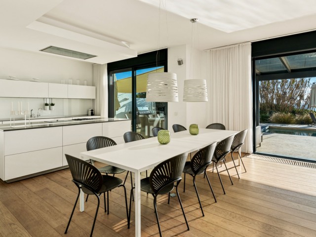 Villa avec 6 Chambres  à Costabella