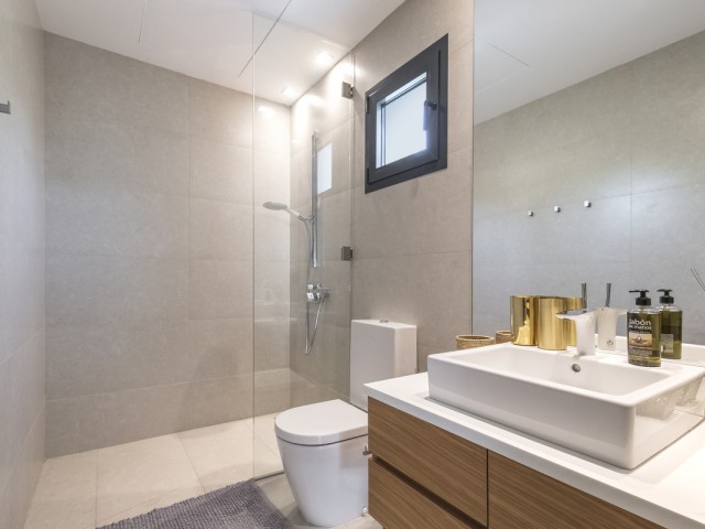 6 Schlafzimmer Villa in Costabella