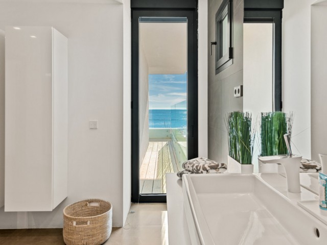 6 Schlafzimmer Villa in Costabella