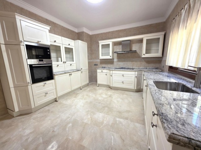 4 Slaapkamer Villa in Hacienda Las Chapas