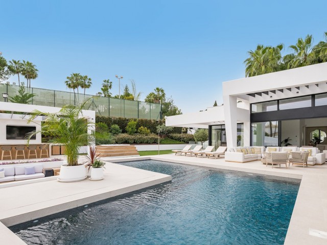 6 Soveroms Villa i Nueva Andalucía