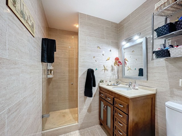 5 Soveroms Villa i Estepona