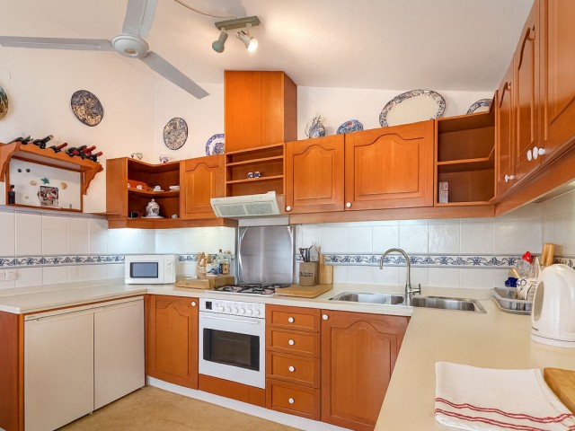 Villa con 3 Dormitorios  en Cerros del Aguila