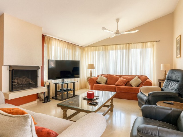 3 Bedrooms Villa in Cerros del Aguila