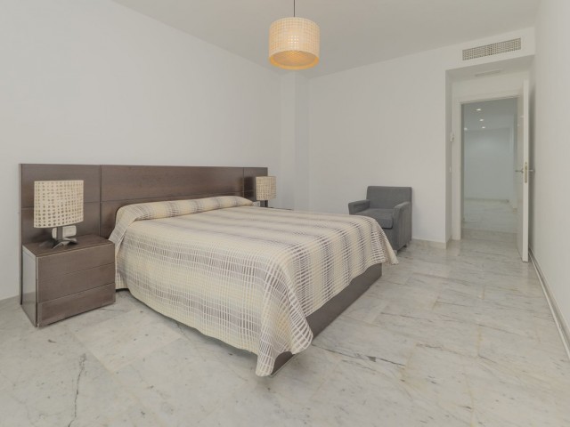 3 Slaapkamer Rijtjeshuis in Bahía de Marbella