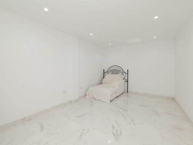 3 Slaapkamer Rijtjeshuis in Bahía de Marbella