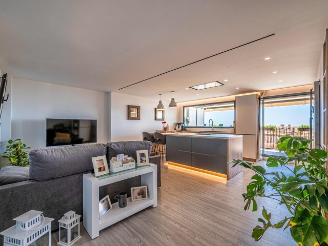 Apartment, Benalmadena Pueblo, R5200750