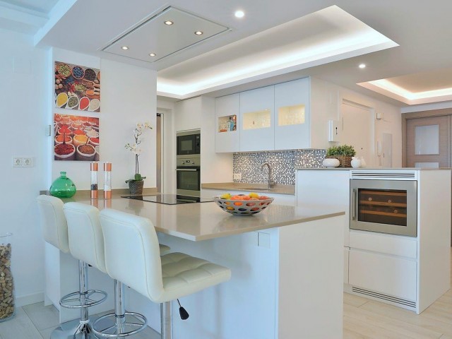 Apartamento con 4 Dormitorios  en Fuengirola