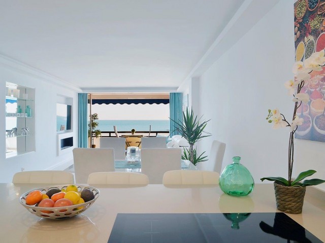 Apartamento con 4 Dormitorios  en Fuengirola