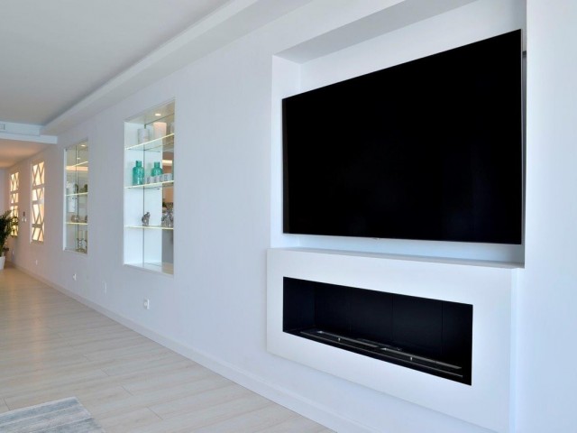 Apartamento con 4 Dormitorios  en Fuengirola