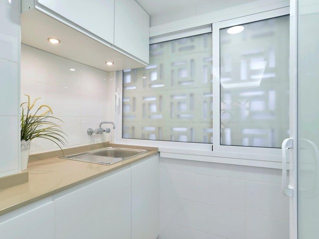 Apartamento con 4 Dormitorios  en Fuengirola