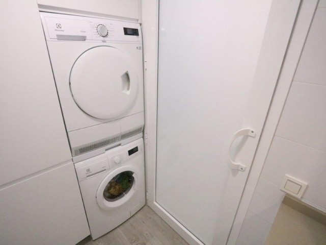 Apartamento con 4 Dormitorios  en Fuengirola