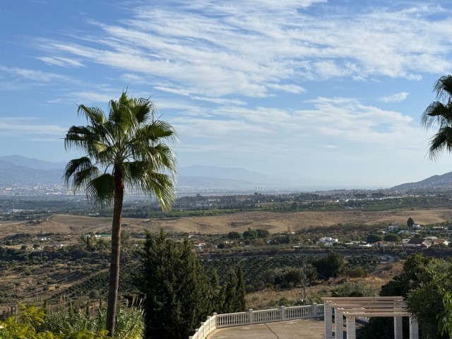 6 Soveroms Villa i Alhaurín de la Torre