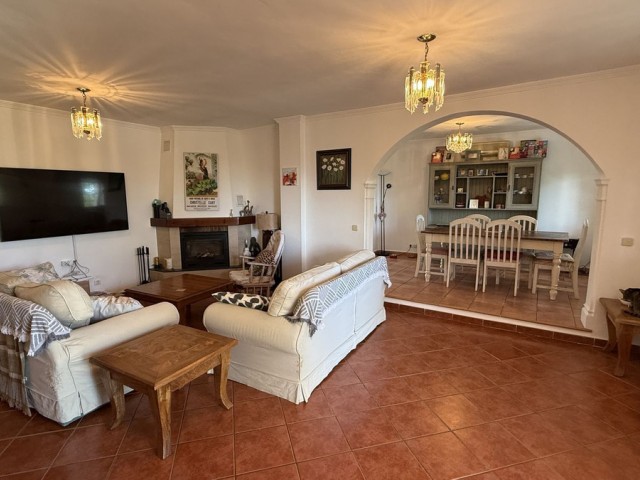 6 Soveroms Villa i Alhaurín de la Torre