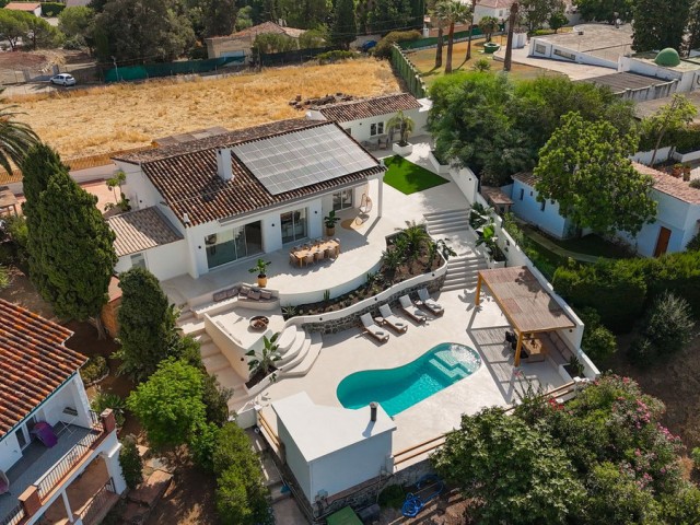 4 Schlafzimmer Villa in Guadalmina Alta
