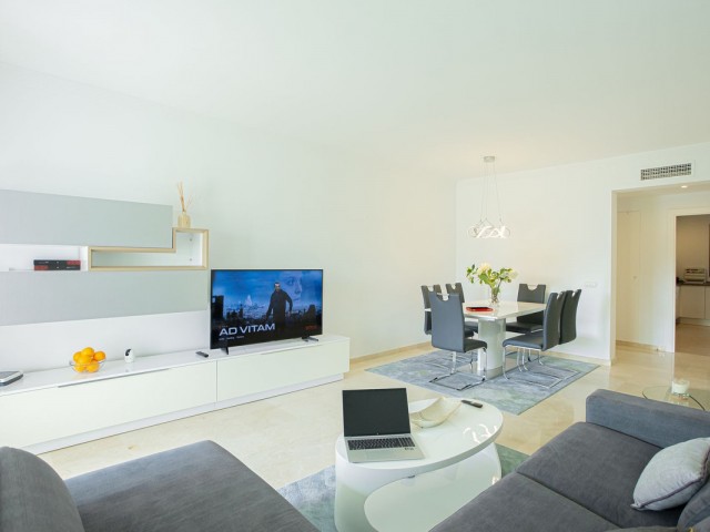 3 Bedrooms Apartment in Estepona