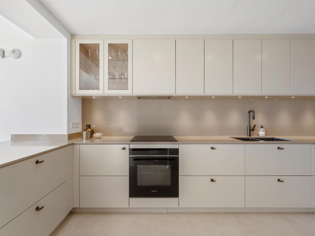 3 Bedrooms Apartment in Nueva Andalucía