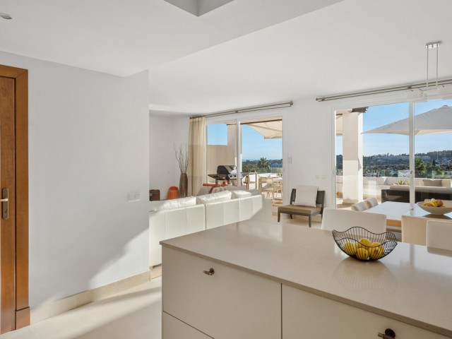 3 Bedrooms Apartment in Nueva Andalucía