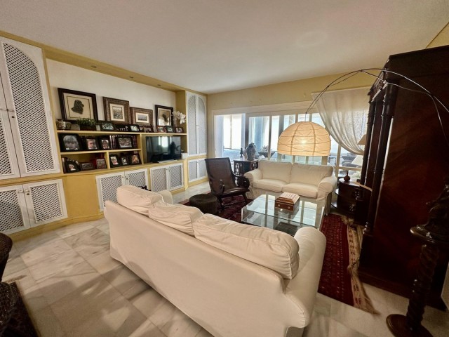 4 Bedrooms Apartment in Puerto Banús