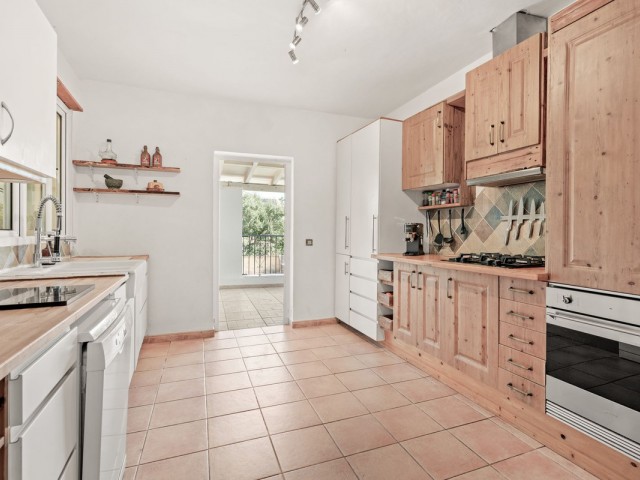 3 Soveroms Villa i Estepona