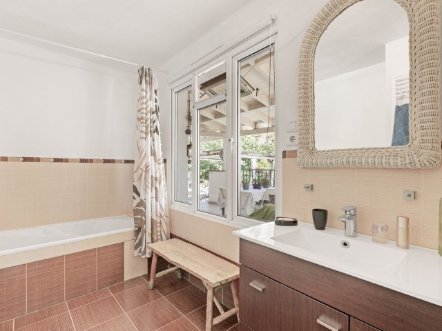 3 Soveroms Villa i Estepona