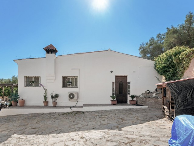 3 Schlafzimmer Villa in Estepona