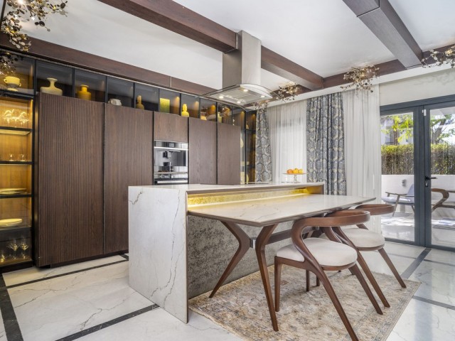 3 Soveroms Leilighet i Nueva Andalucía