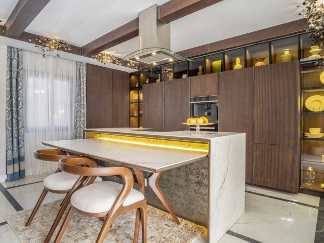 3 Soveroms Leilighet i Nueva Andalucía