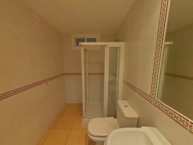 Villa con 5 Dormitorios  en Marbella