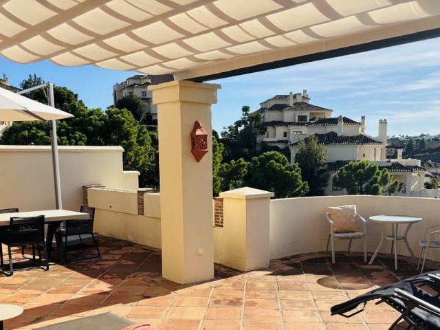 3 Bedrooms Apartment in Benahavís