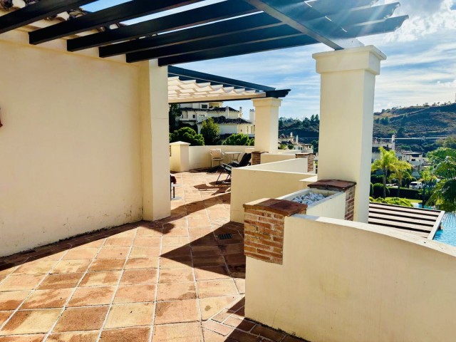 3 Bedrooms Apartment in Benahavís