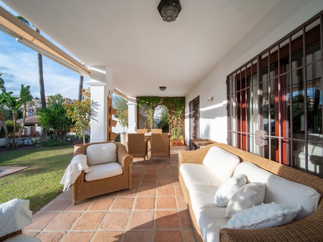 5 Bedrooms Villa in Mijas Golf