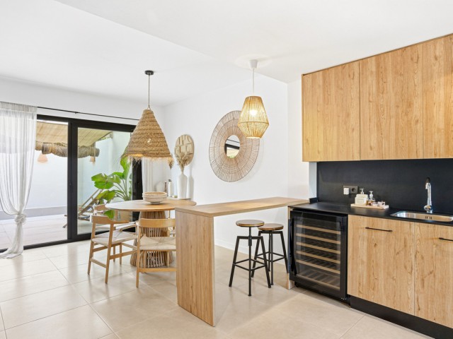 Maison mitoyenne avec 3 Chambres  à Estepona