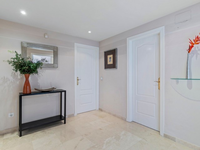 3 Bedrooms Apartment in Benahavís