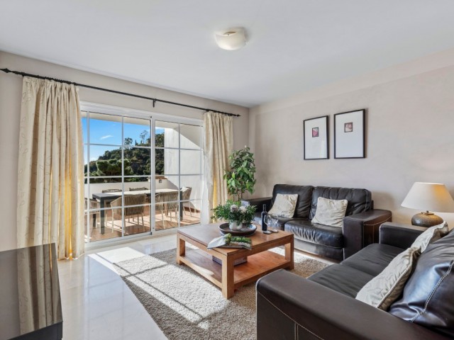 3 Bedrooms Apartment in Benahavís