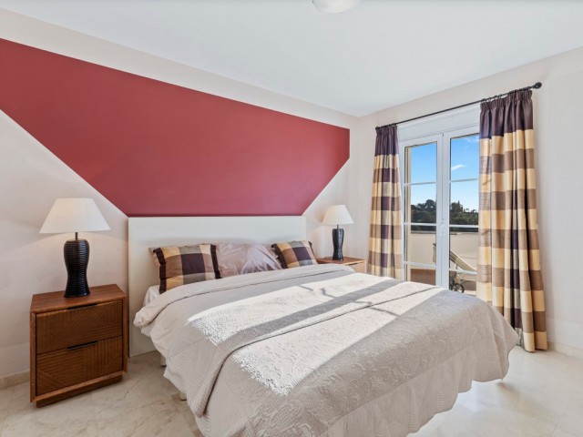 3 Bedrooms Apartment in Benahavís