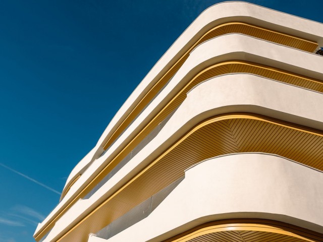 Apartamento con 2 Dormitorios  en Estepona