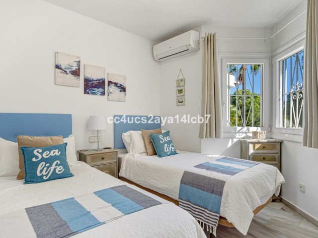 3 Makuuhuoneen Rivitalo Calahonda