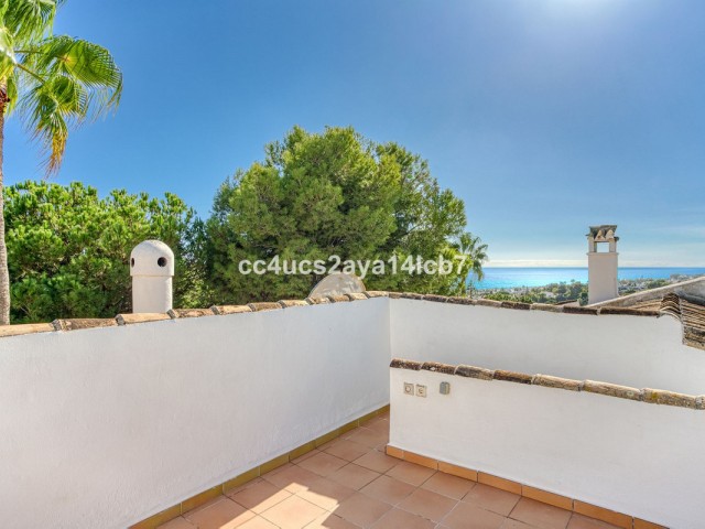 3 Makuuhuoneen Rivitalo Calahonda