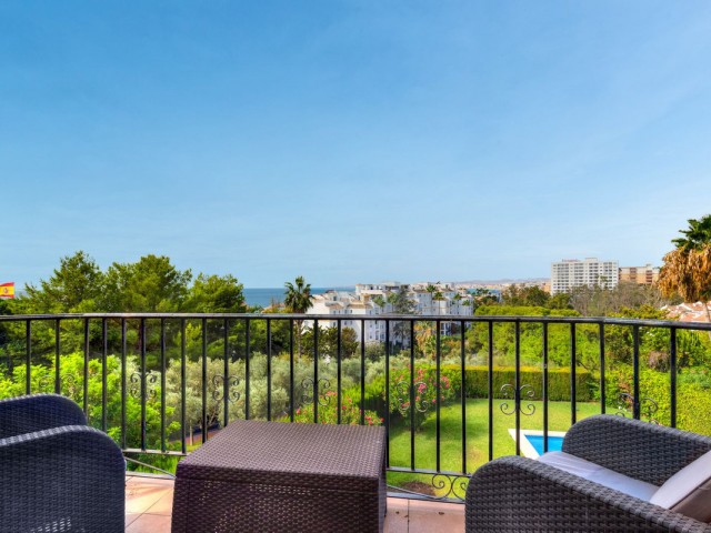 6 Bedrooms Villa in Benalmadena Costa