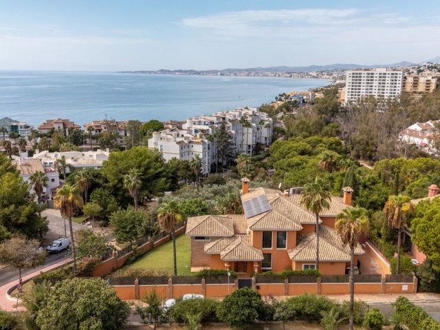 6 Sovrums Villa i Benalmadena Costa